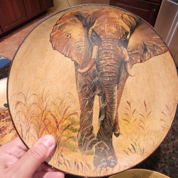 Oriental Accent Decorative 4 Plates - Picture 3 of 6